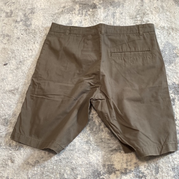 Men’s Shorts - Picture 5 of 5